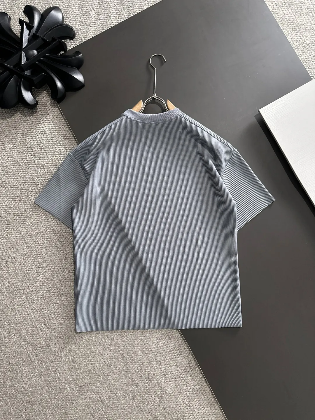 Next day shipping P460 Stone lsland/stone island high quality 2025 spring and summer new casual heavy industry suit exclusively developed by yb! High quality production! Imported custom-made fabrics for foreign orders, with high breathability and comfort, impeccable details, brand element design concept, delicate and soft feel! It presents a casual cut and the upper body shape is great! On sale simultaneously on the official website! From a high-end men's positioning brand, the low-key luxury taste is irresistible! Exquisite workmanship and impeccable quality! The overall style is simple, fashionable and timeless, fully meeting the requirements of stylish and tasteful dressing! Size: M-XXXL